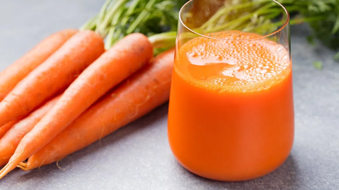 Make-Natural-Carrot-Juice
