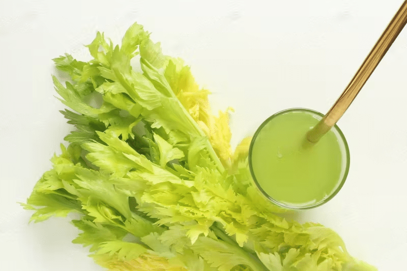 Organic Celery And Conventional Celery